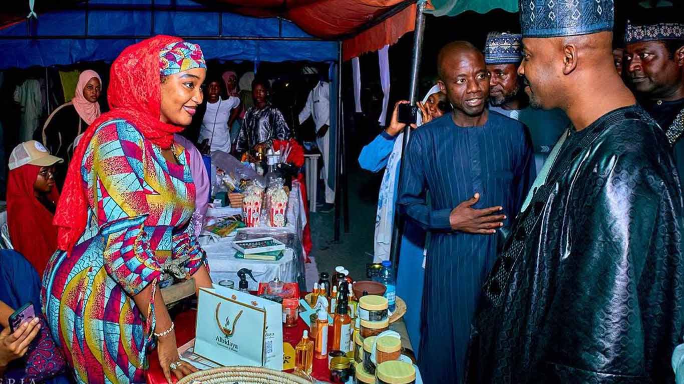 Students display local and international dishes at the MAAUN Food Festival during Students' Week 2026 in Kano
